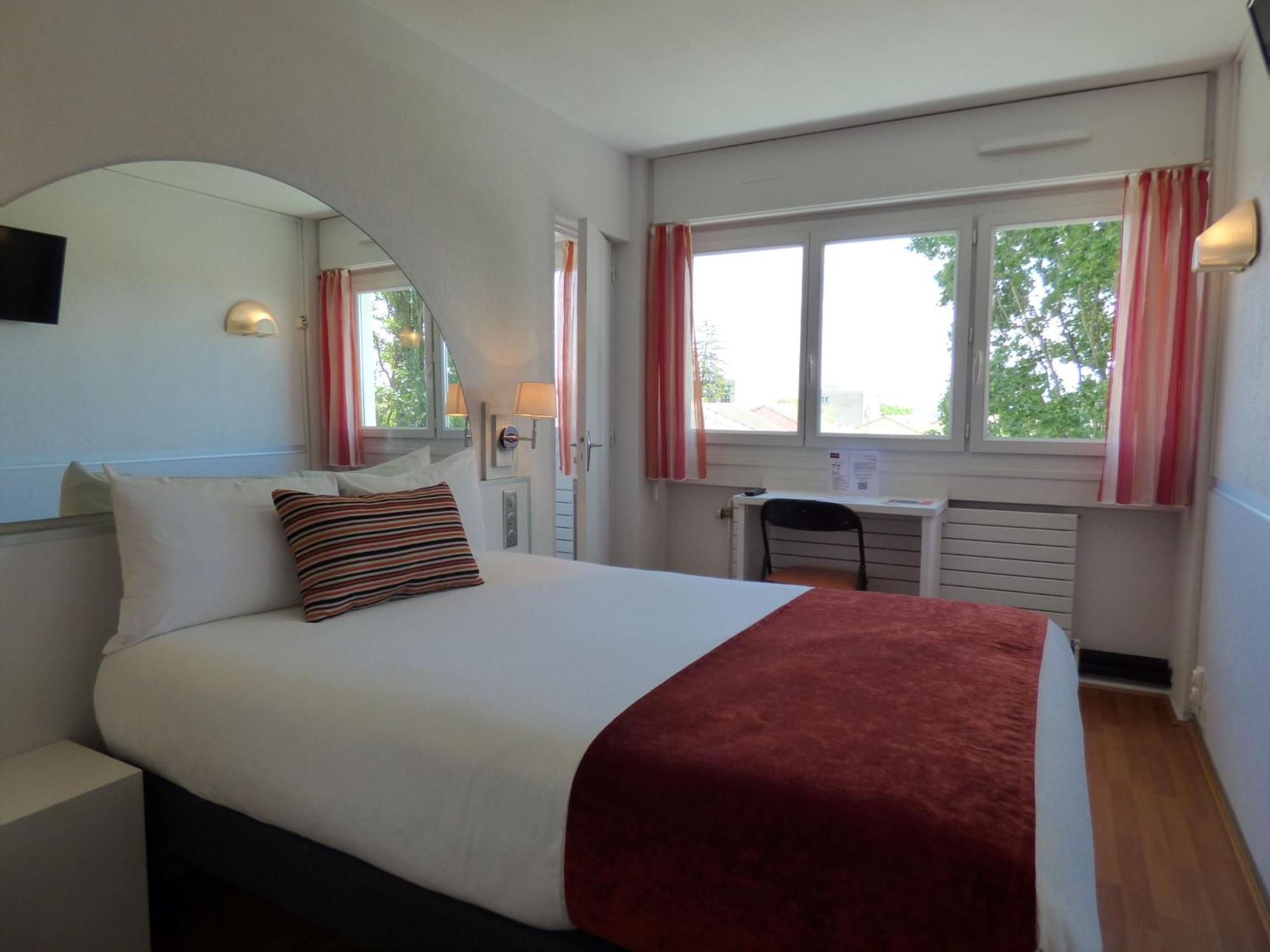 Hôtel Escatel Mâcon Buitenkant foto
